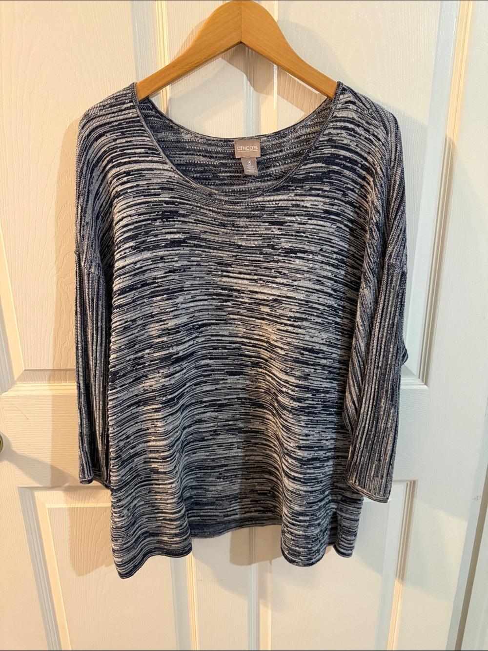 Chico's Navy & White Space-Dye Scoop Neck Pullover Top